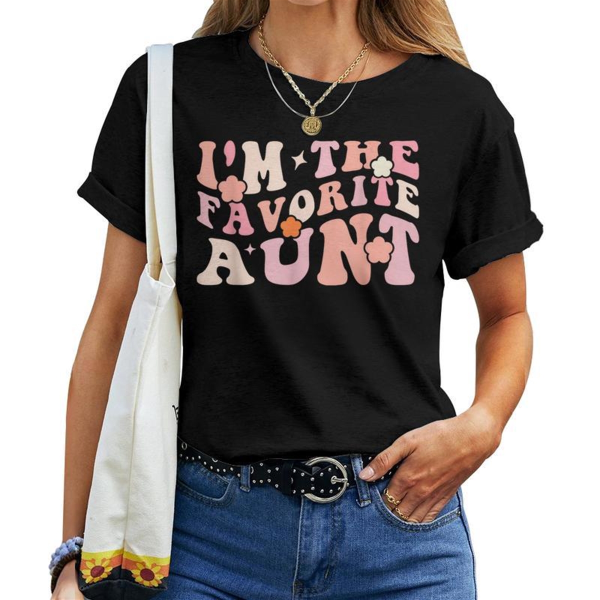I’m The Favorite Aunt Cute Newborn Family Groovy Women T-shirt
